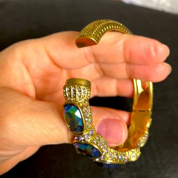 Heidi Daus Black Diamond Crystal Stone Bracelet - Picture 7 of 7